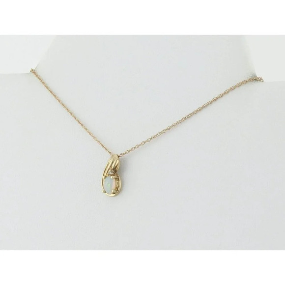 10k Yellow Gold Natural Opal and Diamond Necklace 18" Chain - Picture 8 of 9